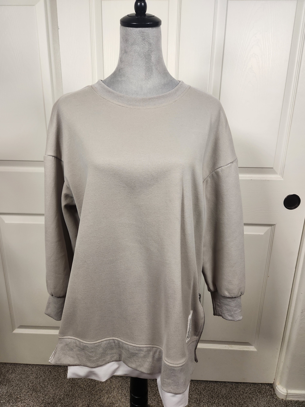 Relaxed Crewneck Sweatshirt in Light Taupe